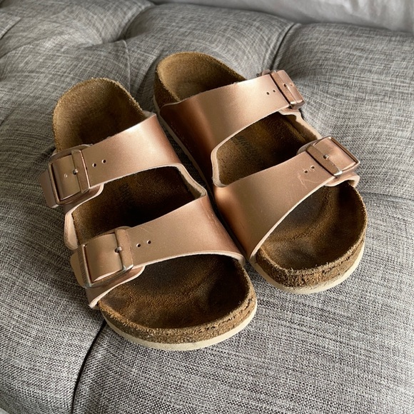 Birkenstock Other - BIRKENSTOCK Girl’s Birko-Flor Metallic